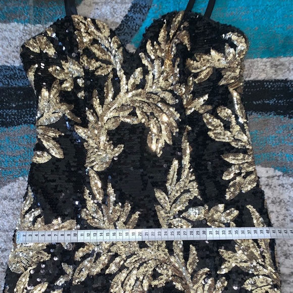 FASHION NOVA SEQUIN DRESS - Picture 4 of 8